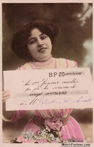 Un grand chèque de vingt sourires sur cette carte postale ancienne de voeux