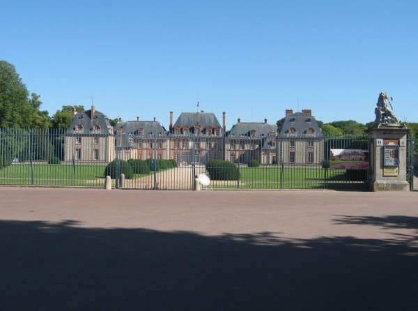 chateau de breteuil