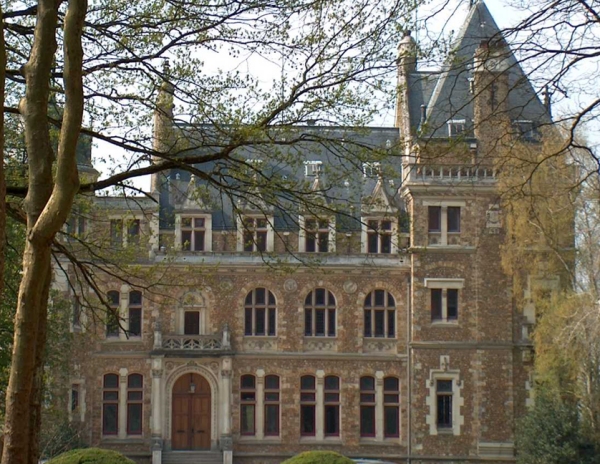 chateau