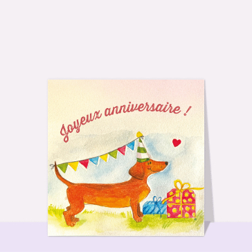 Joyeux anniversaire avec un chien joyeux