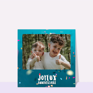 Une pluie de confettis d`anniversaire