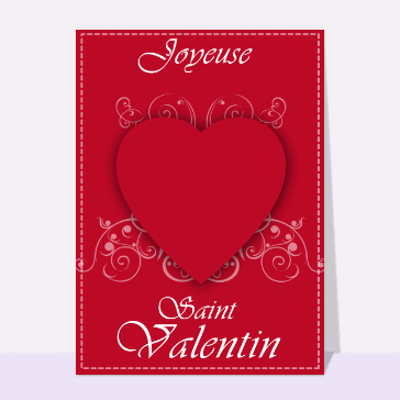 Coeur rouge sur une arabesque