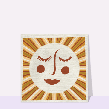 Soleil joyeux et visage d'été enjoué