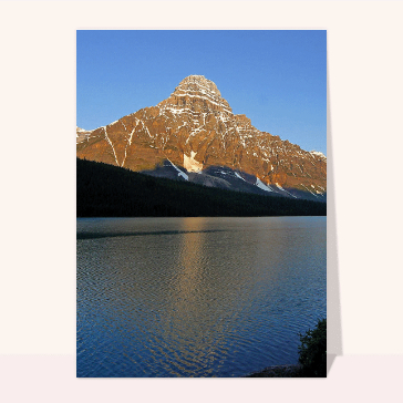 Montagne au bord du lac