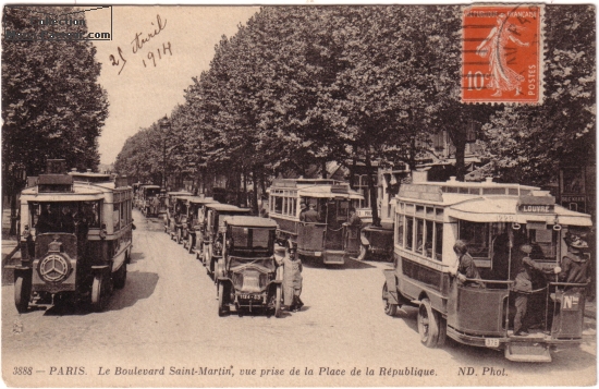 Boulevard Saint Martin avec taxi de la Marne sur carte postale ancienne