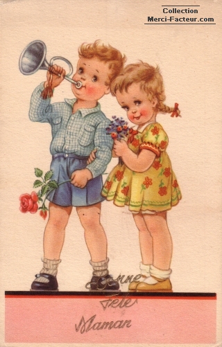 Petit garcon et petite fille avec clairon et roses pour la fête des mères