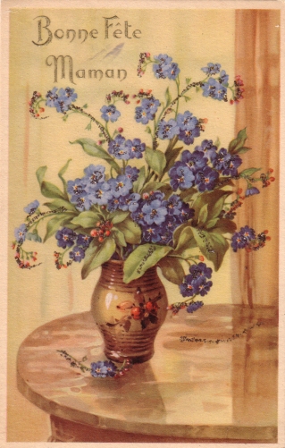 Fleurs violettes dans un vase
