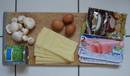 photo des ingredients de la recette des lasagnes au jambon et aux champignons pour repas de fete des meres