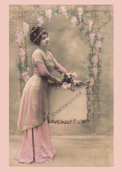 Carte Ancienne D'anniversaire Avec Une Jeune Femme 